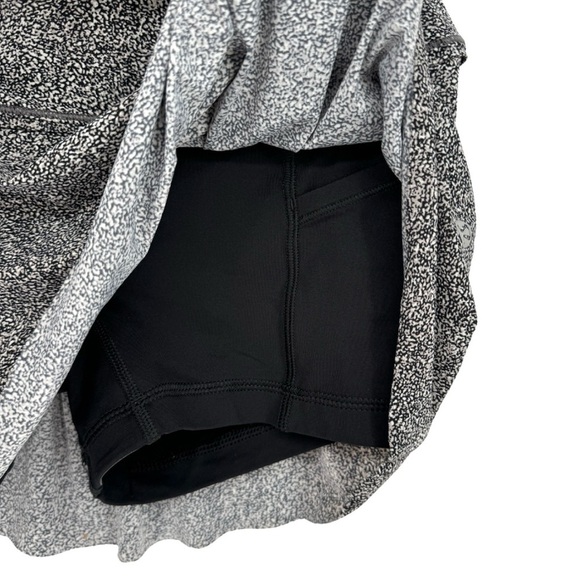 Lululemon Lost in Pace Athletic Skirt 2 Sea Spray Alpine White Chrome Black Run - Picture 5 of 6